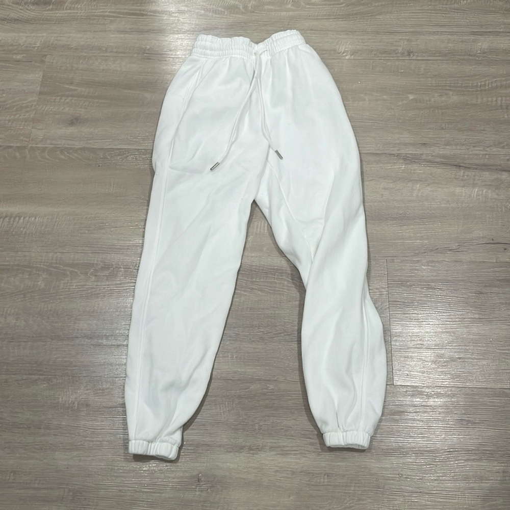 H&M Women's Bottom White Sweatpants/Joggers Pants